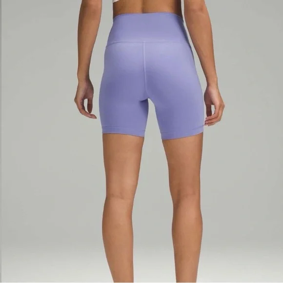 Lululemon Wunder Train High Rise Short 6” in Dark Lavender Size 2 - Picture 3 of 8